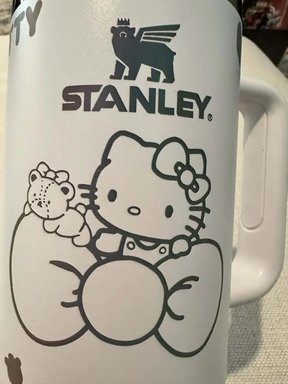 Stanley x Cat 40oz FlowState Quencher H2.0 Tumbler - Picture 4 of 9